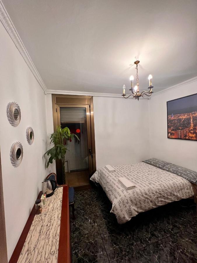 Room Familiar Sants Barcelona Luaran gambar